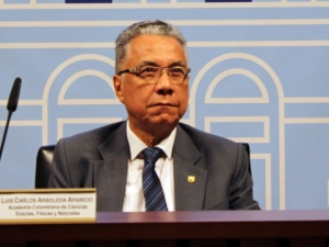 Profesor Luis Carlos Arboleda, asesor del HPM
