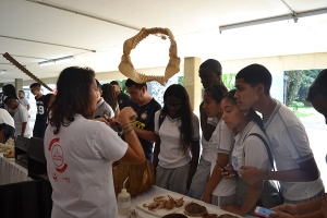 Melquiades abri&oacute; su carpa en Univalle