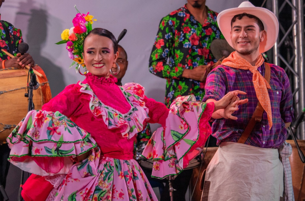 Inici&oacute; el Festival de Danzas Folcl&oacute;ricas &lsquo;Dejando Huella&rsquo;